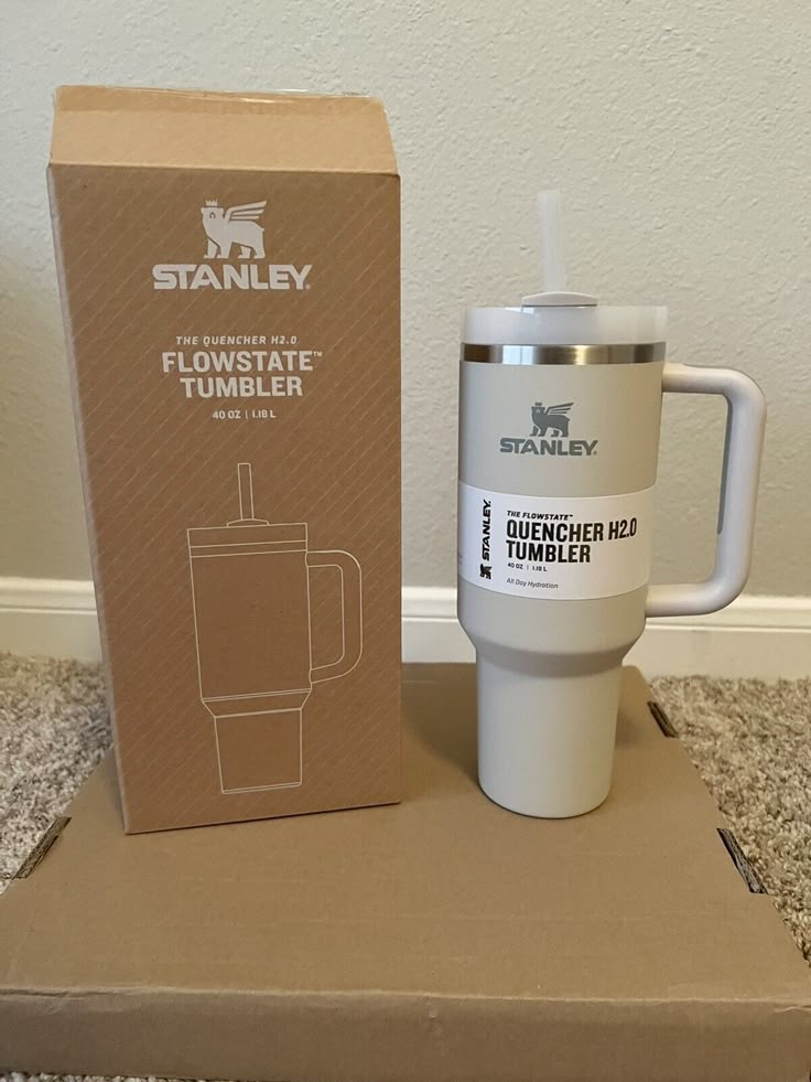 Stanley 1.18 Lt Quencher Thermos Cup with Straw